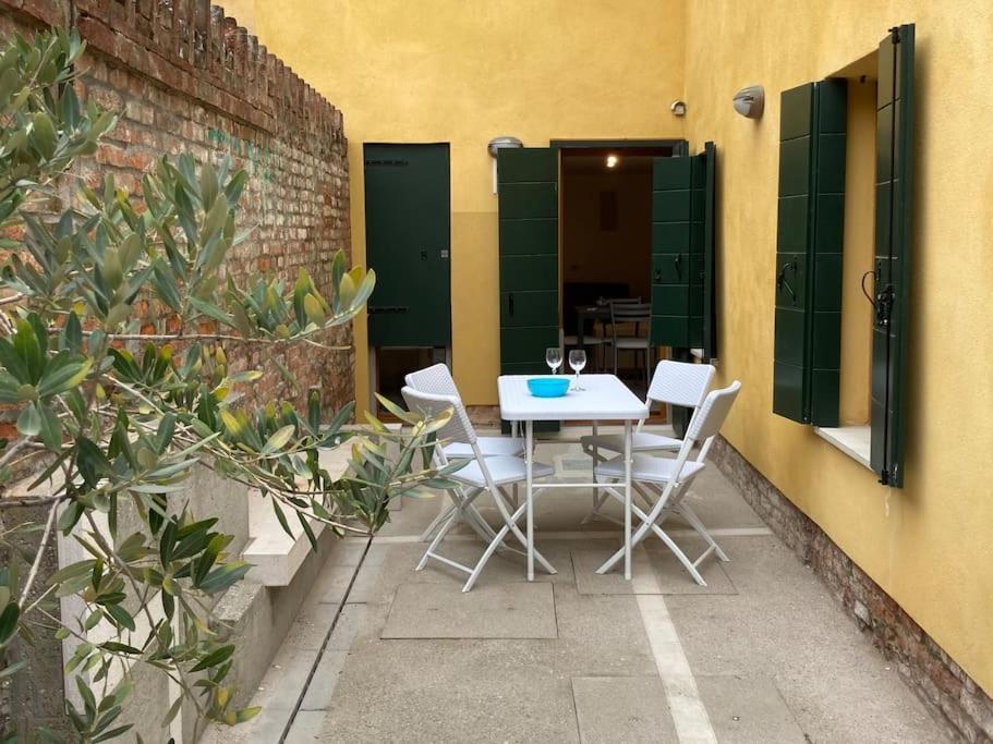 Appartamento Tre Archi con corte privata Venezia Esterno foto